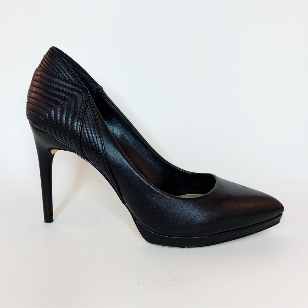 BCBGMAXAZRIA Donovan Black Leather Pump Heels - 8
